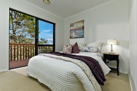 Photo of property in 2/131 Browns Bay Road, Browns Bay, Auckland, 0630