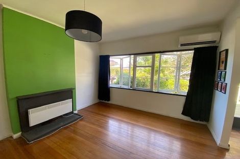 Photo of property in 90 Sunshine Avenue, Karori, Wellington, 6012