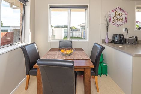 Photo of property in 36 Gibbons Crescent, Castlecliff, Whanganui, 4501