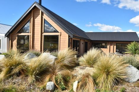 Photo of property in 69 Ohau Drive, Lake Ohau, Twizel, 9412