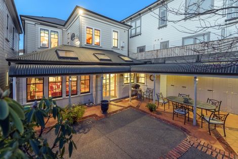 Photo of property in 56 Majoribanks Street, Mount Victoria, Wellington, 6011