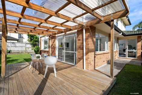 Photo of property in 3 Banshire Close, Flat Bush, Auckland, 2016