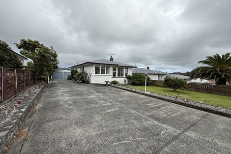 Photo of property in 15 Natone Street, Waitangirua, Porirua, 5024