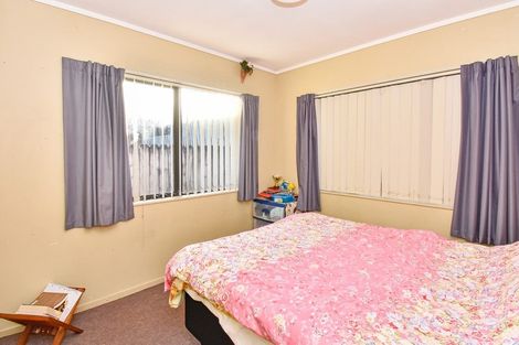 Photo of property in 12 Fareti Place, Mangere, Auckland, 2022