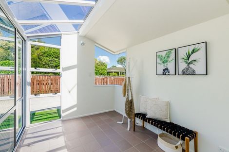 Photo of property in 2a Rewarewa Crescent, Waikanae, 5036