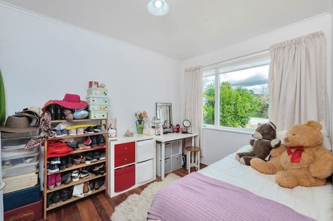 Photo of property in 38 Kashmir Road, Glen Eden, Auckland, 0602