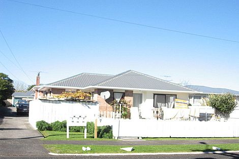 Photo of property in 3/15 Cambridge Road, Manurewa, Auckland, 2102