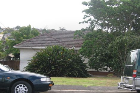Photo of property in 2/4 Napoleon Avenue, Milford, Auckland, 0620
