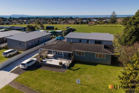 Photo of property in 20a Adela Stewart Drive West, Athenree, Waihi Beach, 3177