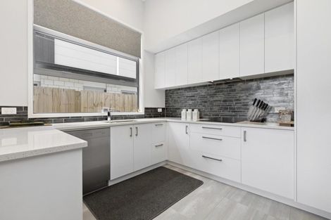 Photo of property in 14 Hugo Way, Papamoa Beach, Papamoa, 3118