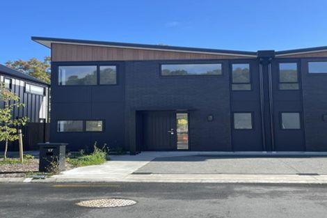 Photo of property in 17 Raeble Walkington Lane, Wallaceville, Upper Hutt, 5018