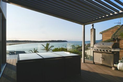 Photo of property in 16 Bucklands Beach Road, Bucklands Beach, Auckland, 2012