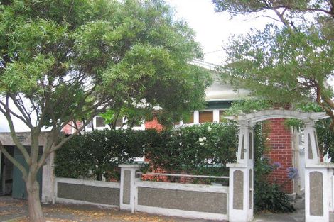 Photo of property in 8 Scarborough Terrace, Mount Victoria, Wellington, 6011