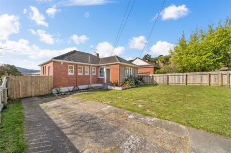 Photo of property in 26 Cleland Crescent, Naenae, Lower Hutt, 5011
