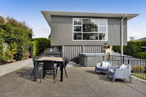 Photo of property in 20 Truby King Street, Merrilands, New Plymouth, 4312