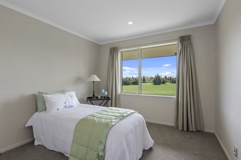 Photo of property in 13 Whitcombe Place, Darfield, 7571