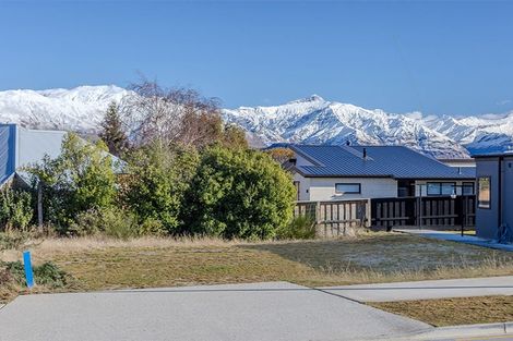 Photo of property in 16 Clearview Street, Wanaka, 9305