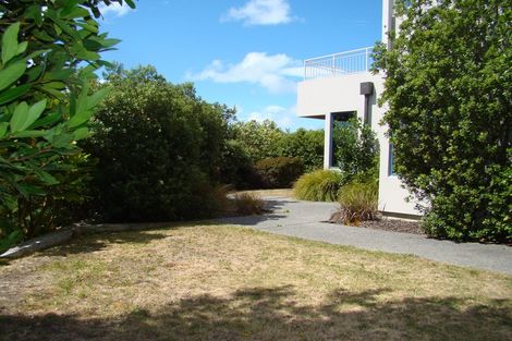 Photo of property in 143 Moncks Spur Road, Redcliffs, Christchurch, 8081