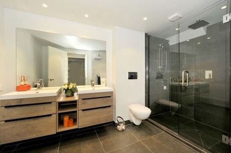 Photo of property in 11b Inverness Lane, Redcliffs, Christchurch, 8081