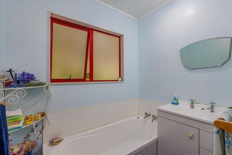 Photo of property in 14 Wingate Road, Opaki, Masterton, 5871