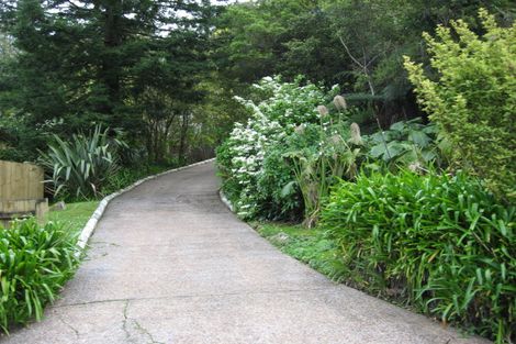 Photo of property in 11 Bush Road, Waiatarua, Auckland, 0604