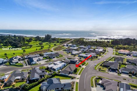 Photo of property in 65 Links Drive, Waiwhakaiho, New Plymouth, 4312