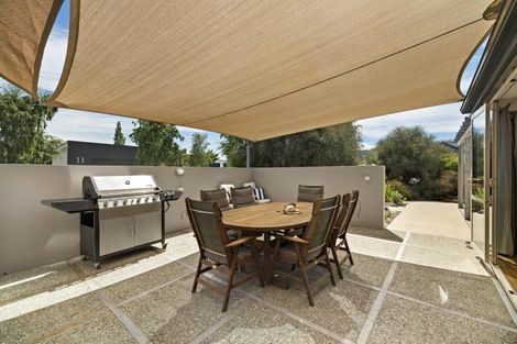 Photo of property in 18 Quartz Lane, Mount Pisa, Cromwell, 9383