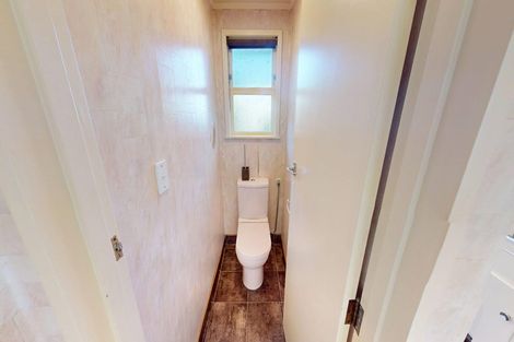 Photo of property in 5 Caversham Road, Westmere, Whanganui, 4501