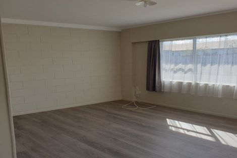 Photo of property in 9a Springs Road, Parakai, 0830