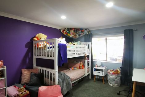 Photo of property in 7 Parkhaven Drive, Rosehill, Papakura, 2113