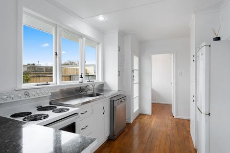 Photo of property in 50 Cowling Road, Hurdon, New Plymouth, 4310