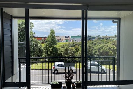 Photo of property in 11 Waihi Way, East Tamaki, Auckland, 2013