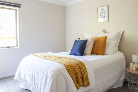 Photo of property in 24 Erlestoke Crescent, Churton Park, Wellington, 6037