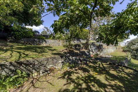 Photo of property in 10 Holford Street, Westown, New Plymouth, 4310