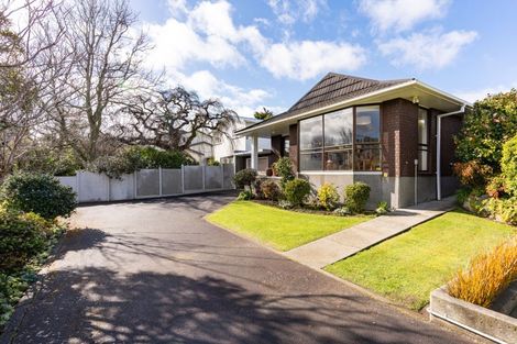 Photo of property in 3 Phoenix Avenue, Hokowhitu, Palmerston North, 4410