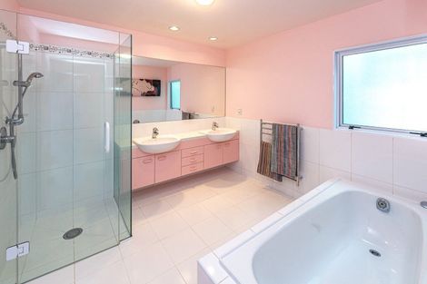 Photo of property in 14 Kent Road, Saint Johns Hill, Whanganui, 4501