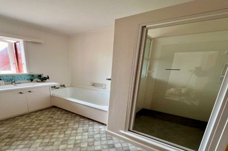 Photo of property in 1/15 Birkley Road, Bayswater, Auckland, 0622