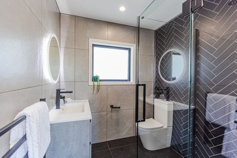 Photo of property in 5 Golf Vue Place, Castlecliff, Whanganui, 4501