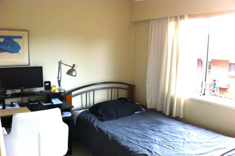 Photo of property in 2/62 Kitchener Road, Milford, Auckland, 0620