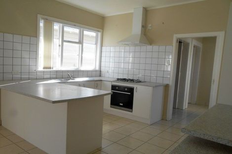 Photo of property in 97 Endeavour Street, Lyall Bay, Wellington, 6022