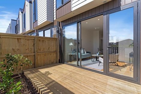 Photo of property in 54 Waipuhinui Way, Wiri, Auckland, 2104