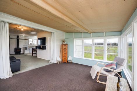 Photo of property in 565 Otautau Wreys Bush Road, Waikoura, Otautau, 9689