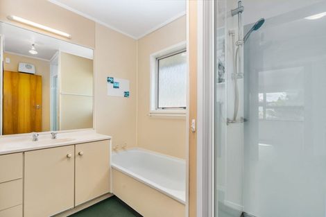 Photo of property in 37 West View Crescent, Onerahi, Whangarei, 0110