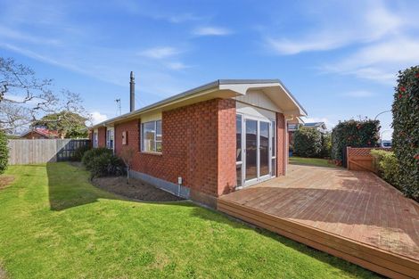 Photo of property in 21 Truby King Street, Merrilands, New Plymouth, 4312
