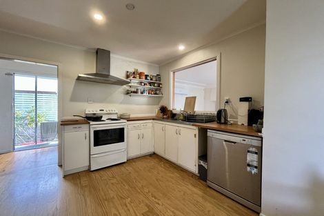 Photo of property in 157 Don Buck Road, Massey, Auckland, 0614