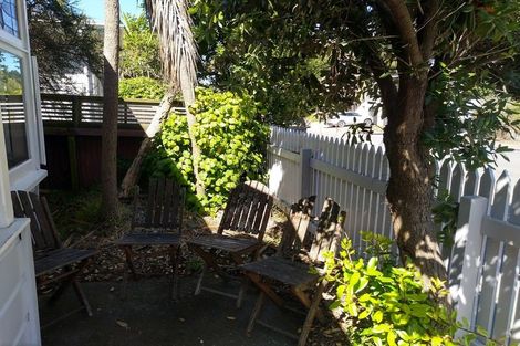 Photo of property in 271 Ohiro Road, Brooklyn, Wellington, 6021