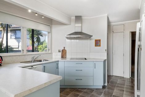 Photo of property in 17 Greenock Road, Ranui, Auckland, 0612