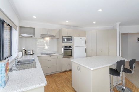 Photo of property in 1 Cobham Lane, Whitianga, 3510