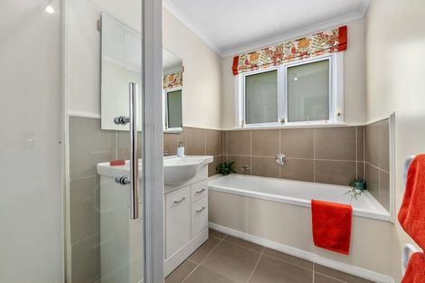 Photo of property in 40 Field Street, Silverstream, Upper Hutt, 5019