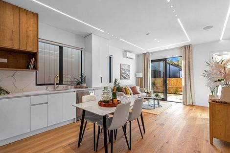Photo of property in 15 Mahinga Kai Road, Orewa, 0931